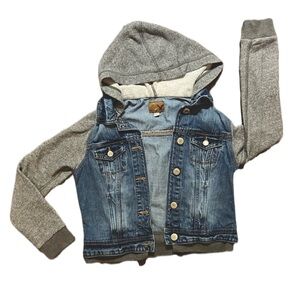 American Eagle LIKE NEW Trendy Blue Jean Jacket with Grey Sleeves Size Small